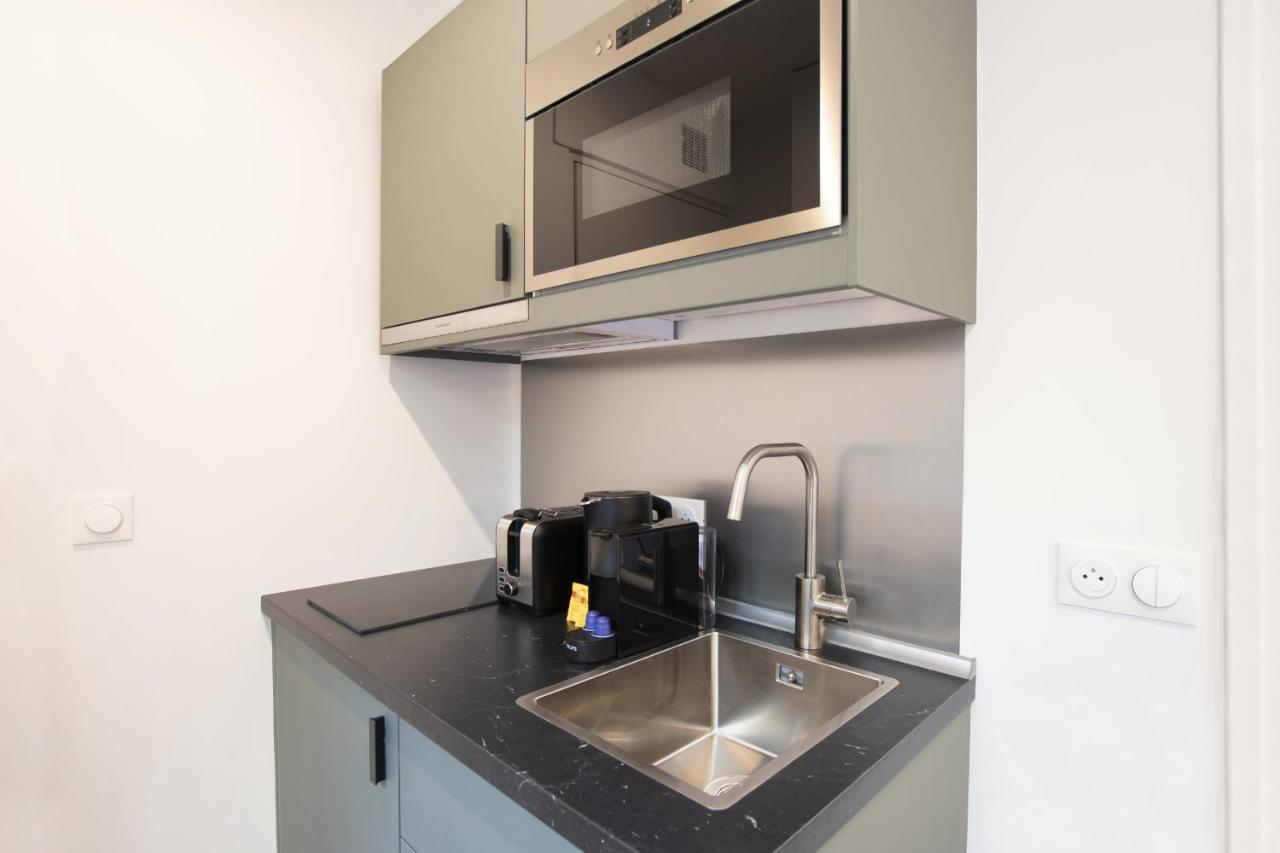 Guestready - Studio With Jacuzzi In The 10 Th Appartement Parijs Buitenkant foto