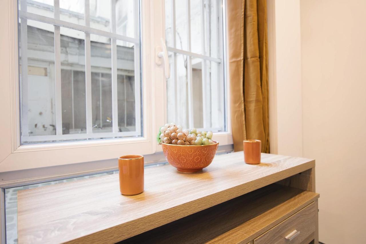 Guestready - Studio With Jacuzzi In The 10 Th Appartement Parijs Buitenkant foto